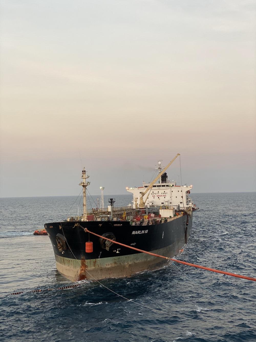 1000x1333 Oil Tanker Picture. Download Free Image