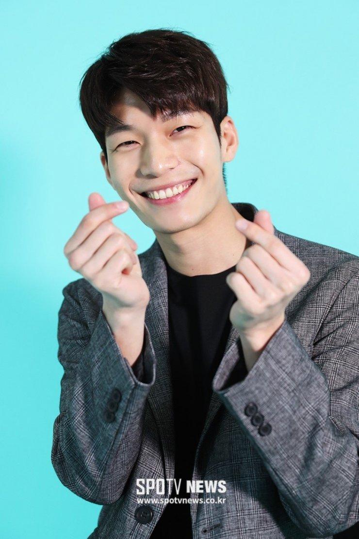 740x1110 Wi Ha Joon Gallery (위하준) HanCinema