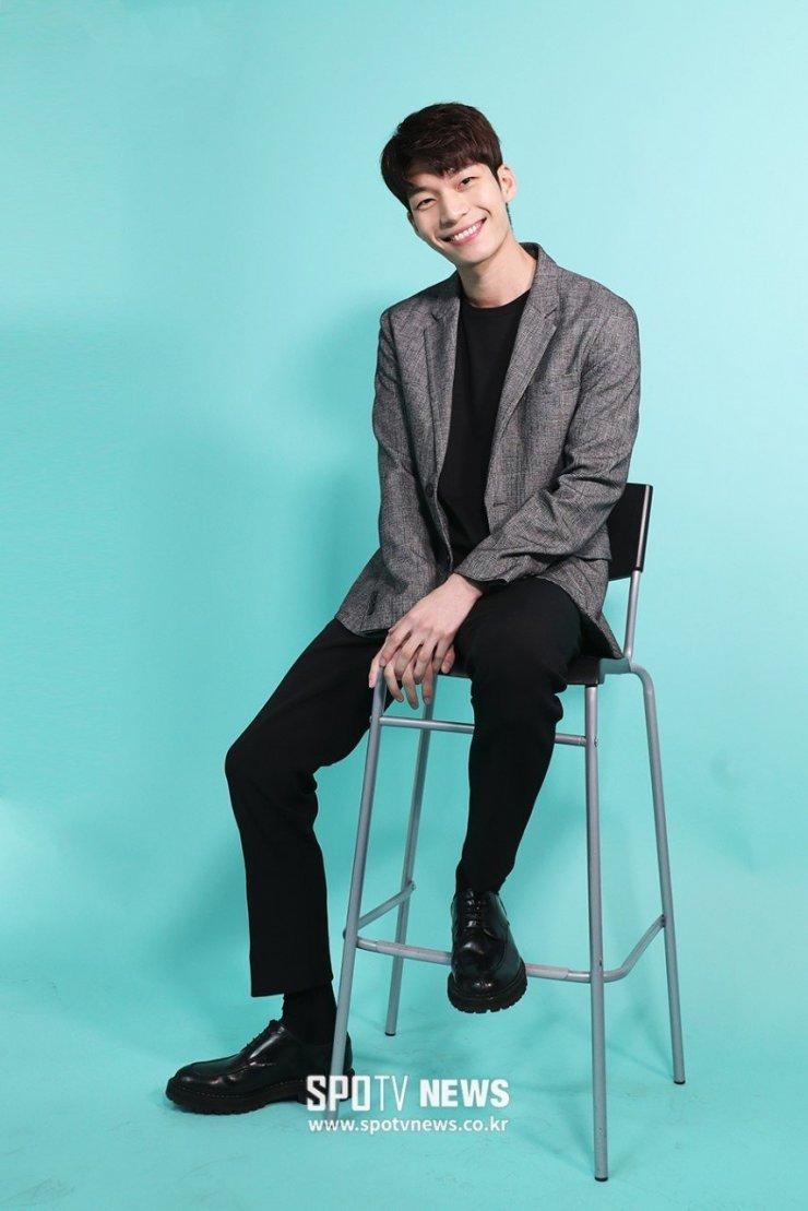 740x1109 Wi Ha Joon Gallery (위하준) HanCinema