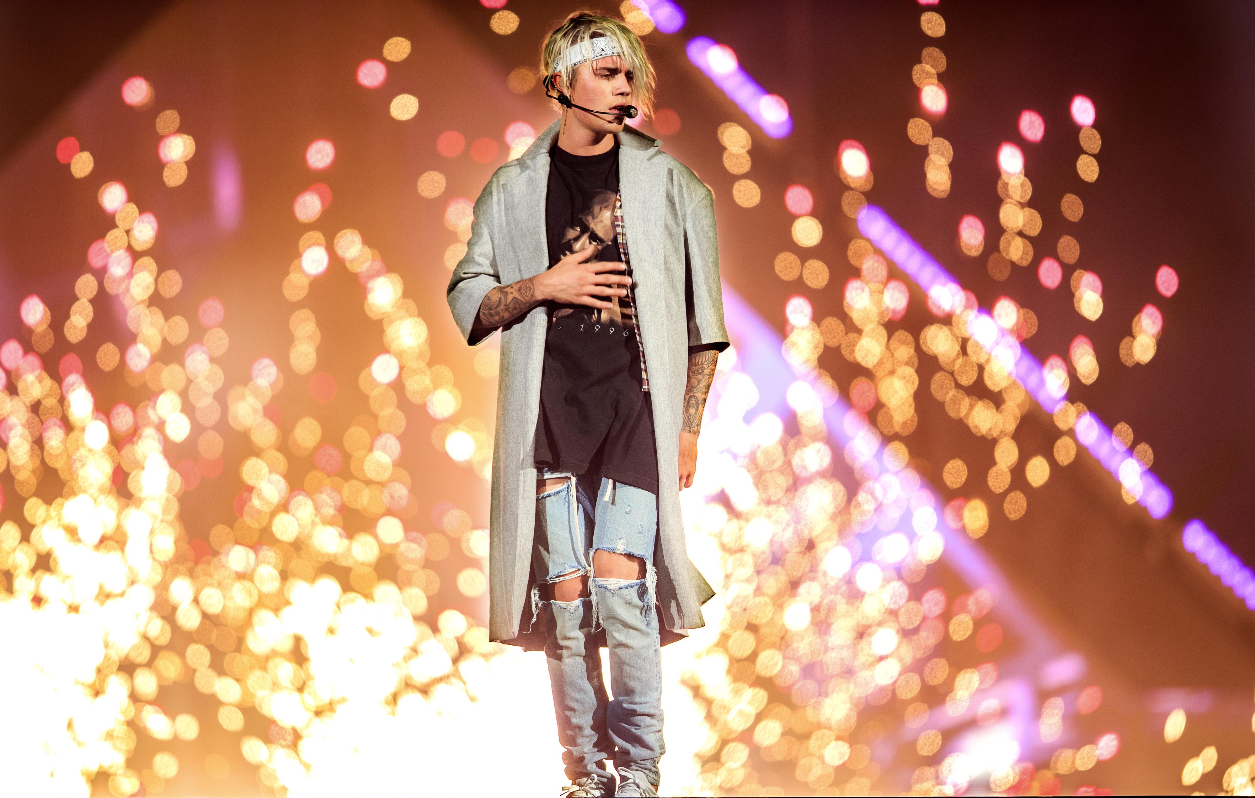 4000x2545 Free download 2017 Justin Bieber 4k Wallpaper 4K Wallpaper [4000x2545] for your Desktop, Mobile & Tablet. Explore Justin Bieber HD 2017 Wallpaper. Justin Bieber HD 2017 Wallpaper, Justin Bieber Wallpaper Justin Bieber 2017 Wallpaper