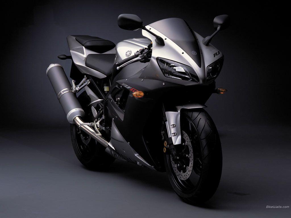 1024x768 Yamaha Motorcycles Wallpaper
