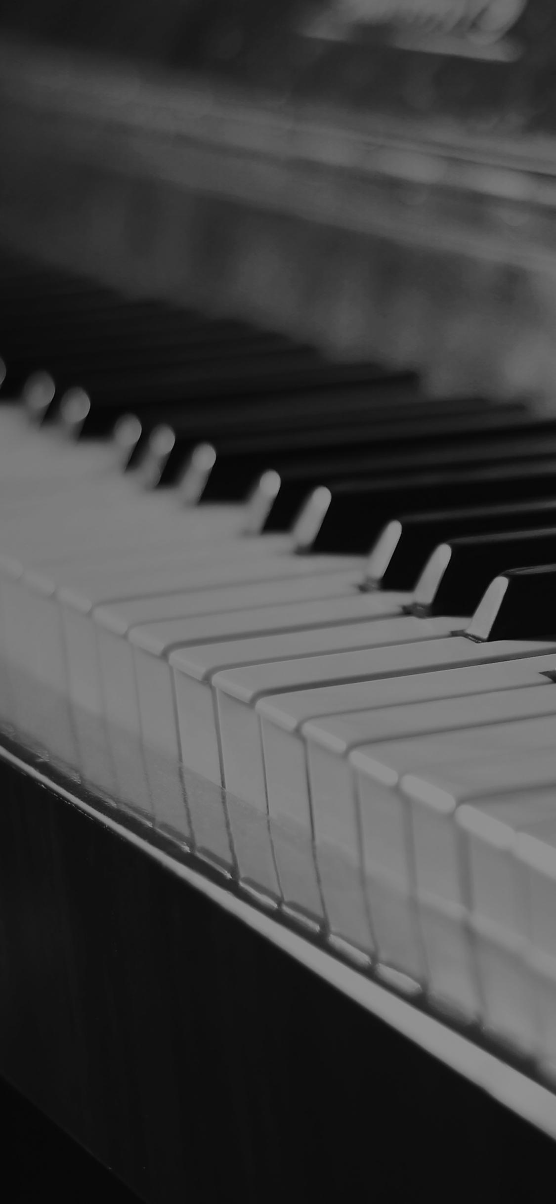 1125x2436 iPhone Black And White Piano