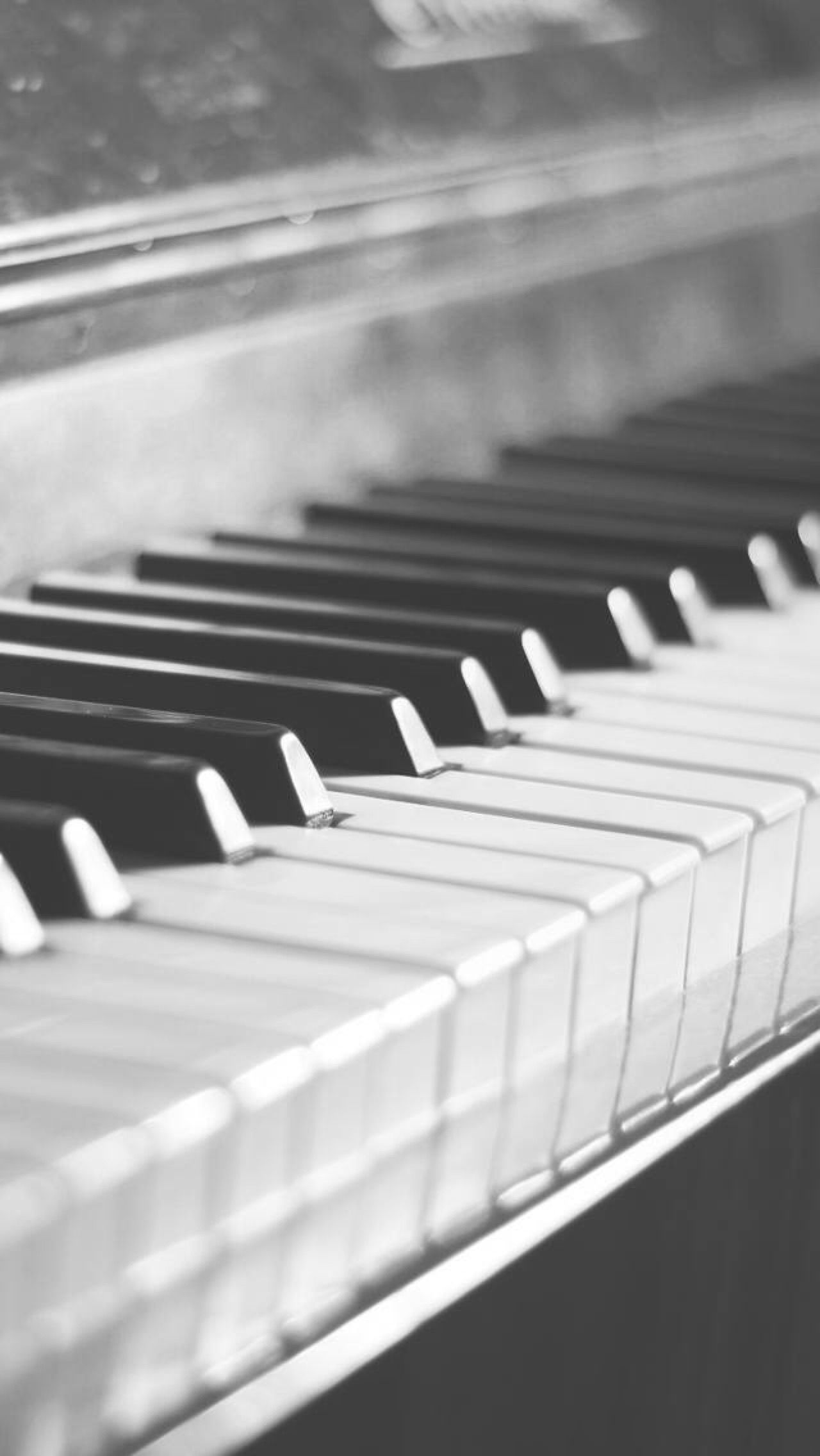 1280x2272 Piano Aesthetic Wallpaper