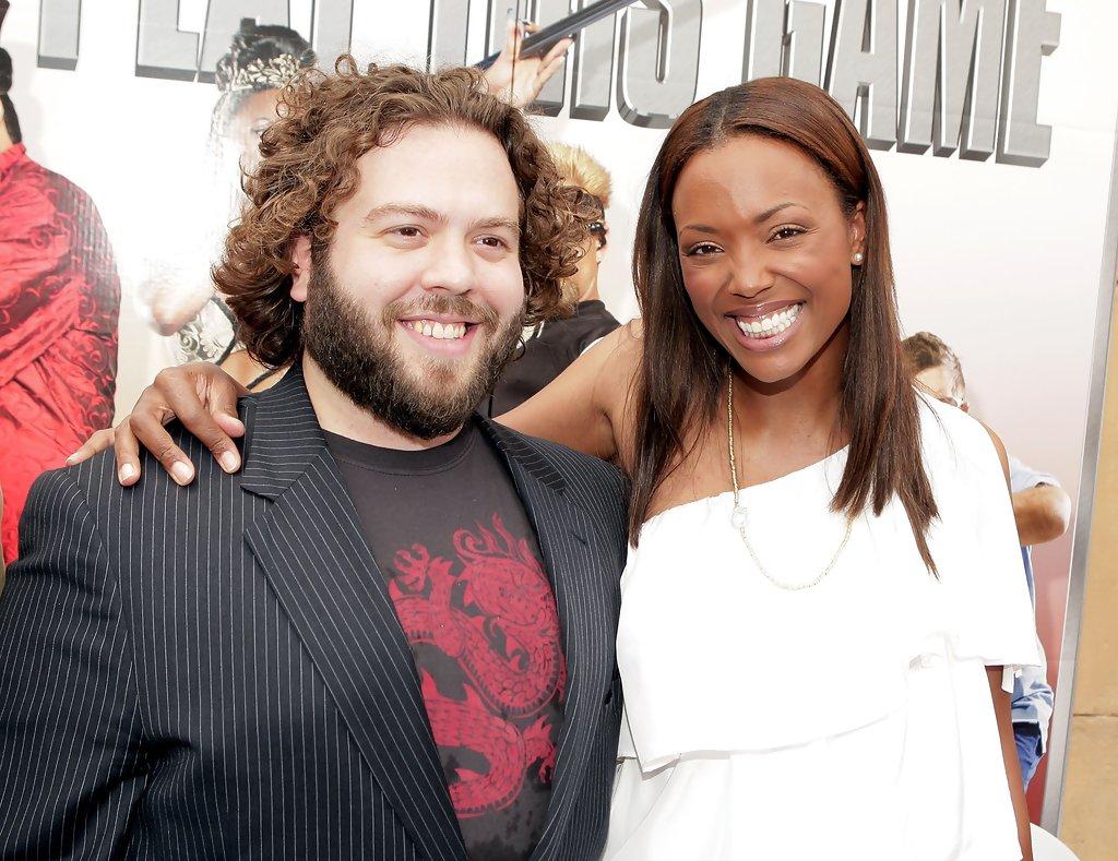 1024x789 Aisha Tyler, Callum Turner, Ezra Miller, Katherine Waterston, Alison Sudol, Dan Fogler, Jude Law, Zoe Kravitz, Eddie Redmayne, Claudia Kim Tyler and Dan Fogler Photo