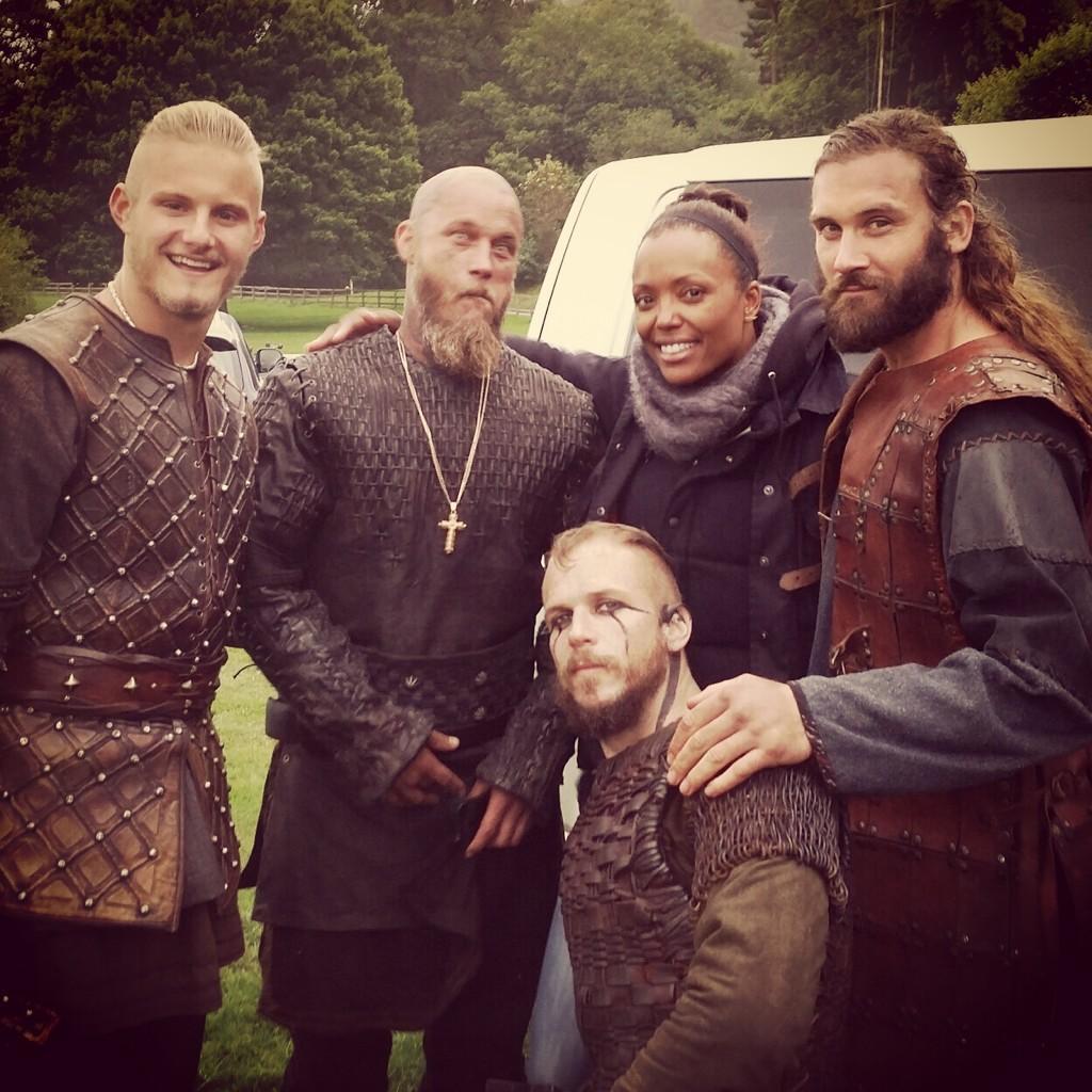 Aisha Tyler Wallpapers - Top Free Aisha Tyler Backgrounds - WallpaperAccess