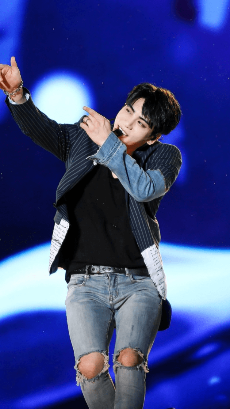 750x1335 K POP IMAGINES