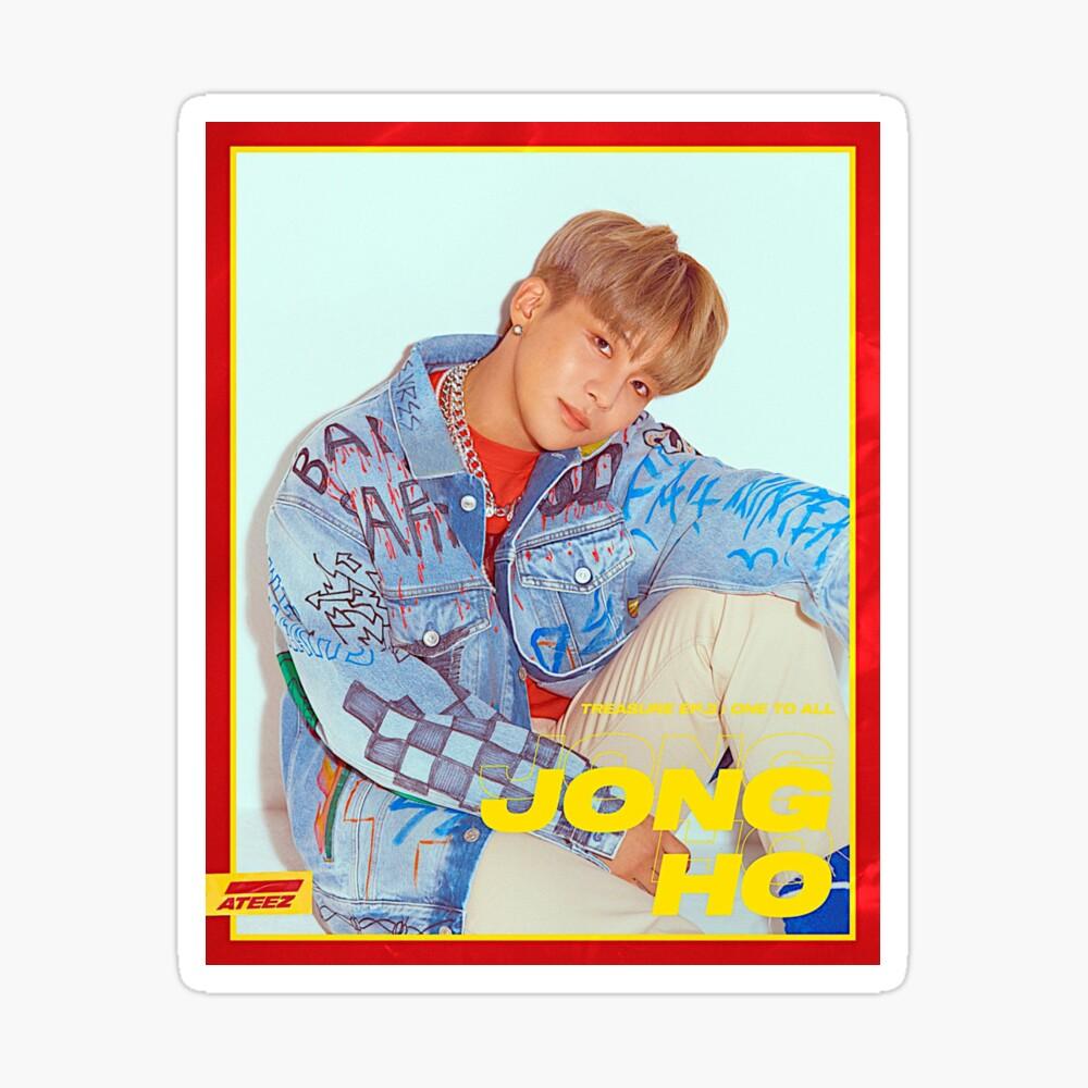 1000x1000 ATEEZ ILLUSION Jongho Throw Pillow