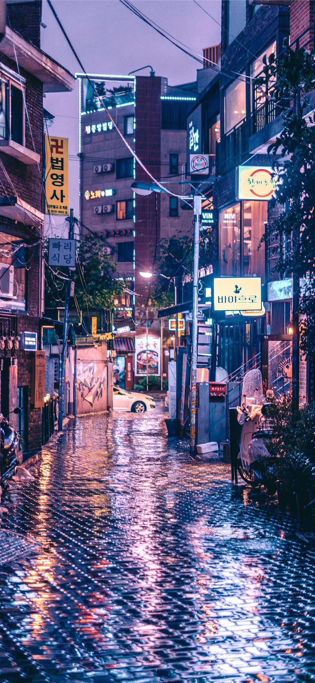 1284x2778 ITAP of a Rainy Alley in Seoul iPhone Wallpaper Free Download