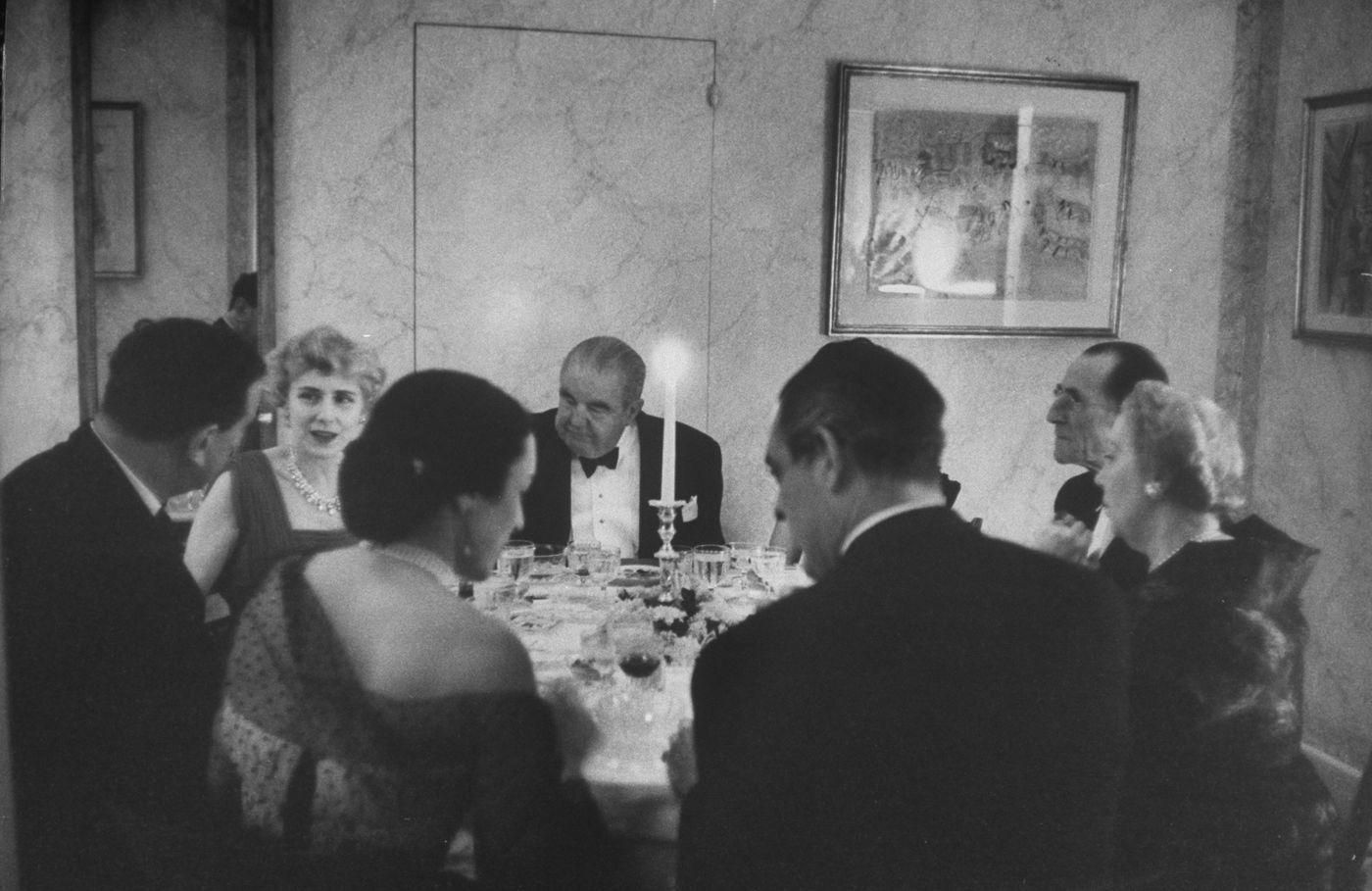 1400x909 Did millennials kill the dinner party?