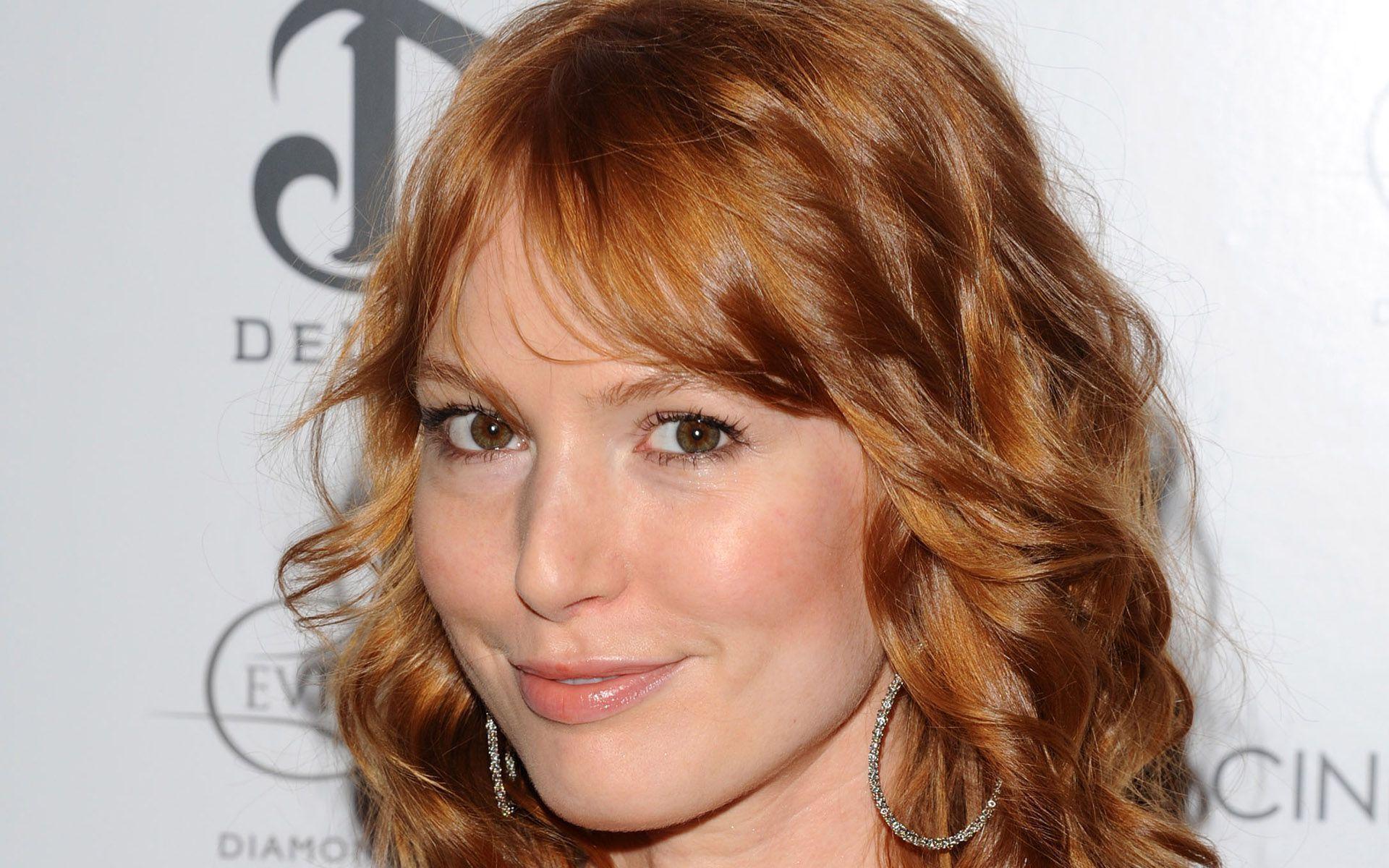 Alicia Witt Wallpapers - Top Free Alicia Witt Backgrounds - WallpaperAccess