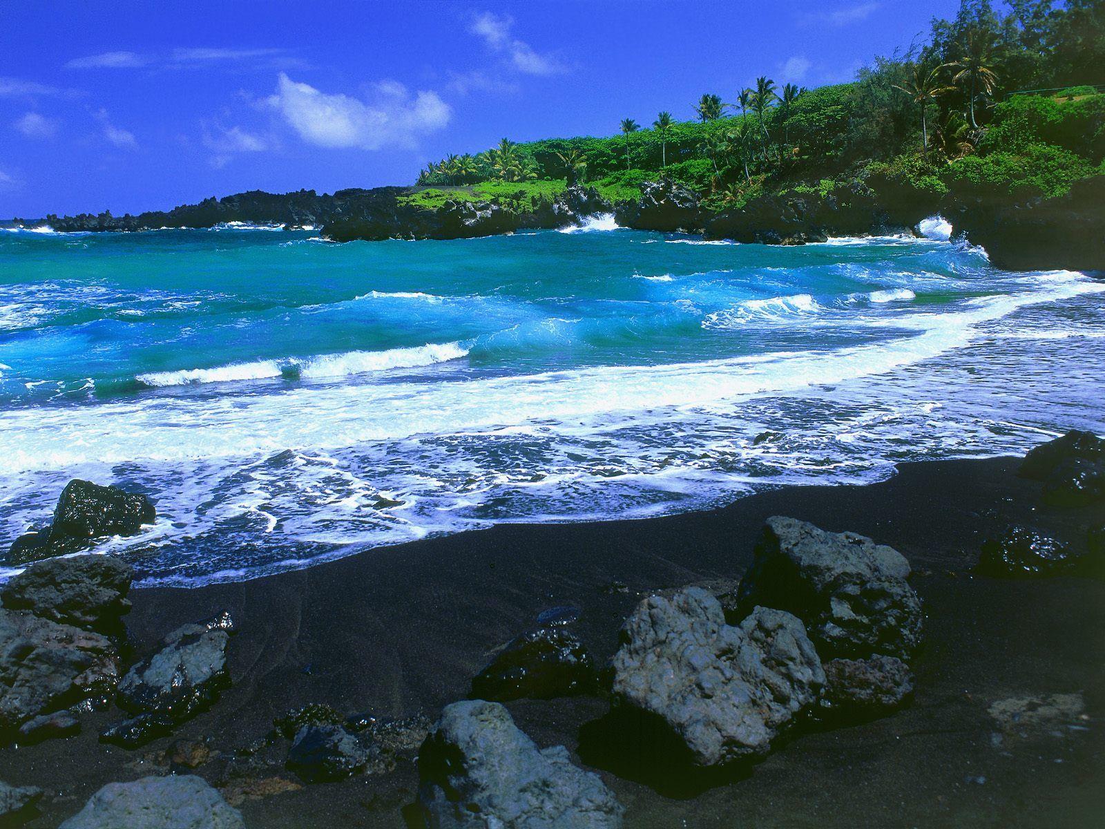1600x1200 Black Beach, Maui, Hawaii HD 1600x UXGA 1600x1200