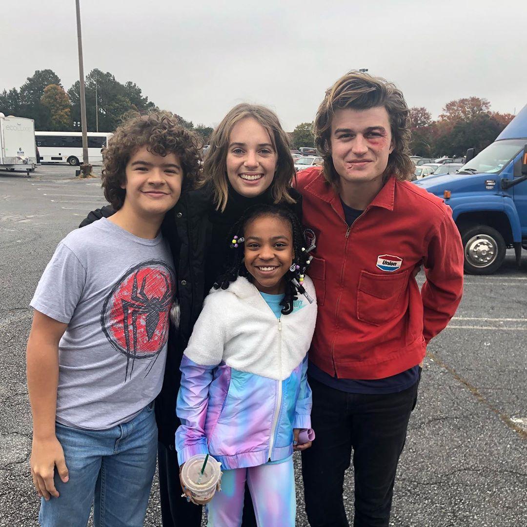 1080x1080 Stranger Things Best Behind The Scenes Picture