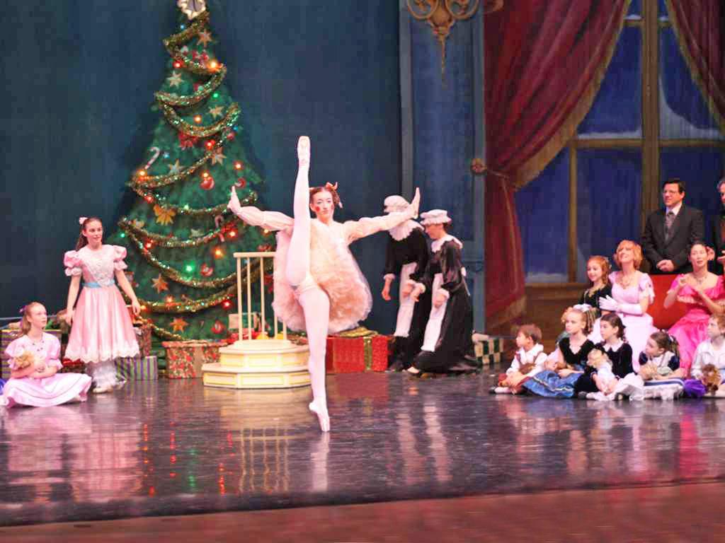 1024x768 Seiskaya Ballet's Nutcracker Home Page
