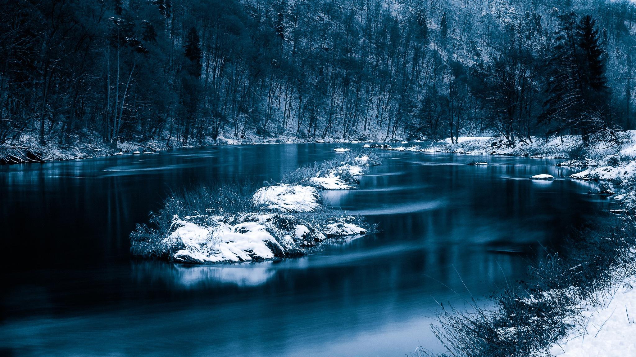 2048x1152 Nature River Snow Winter Wallpaper:2048x1152