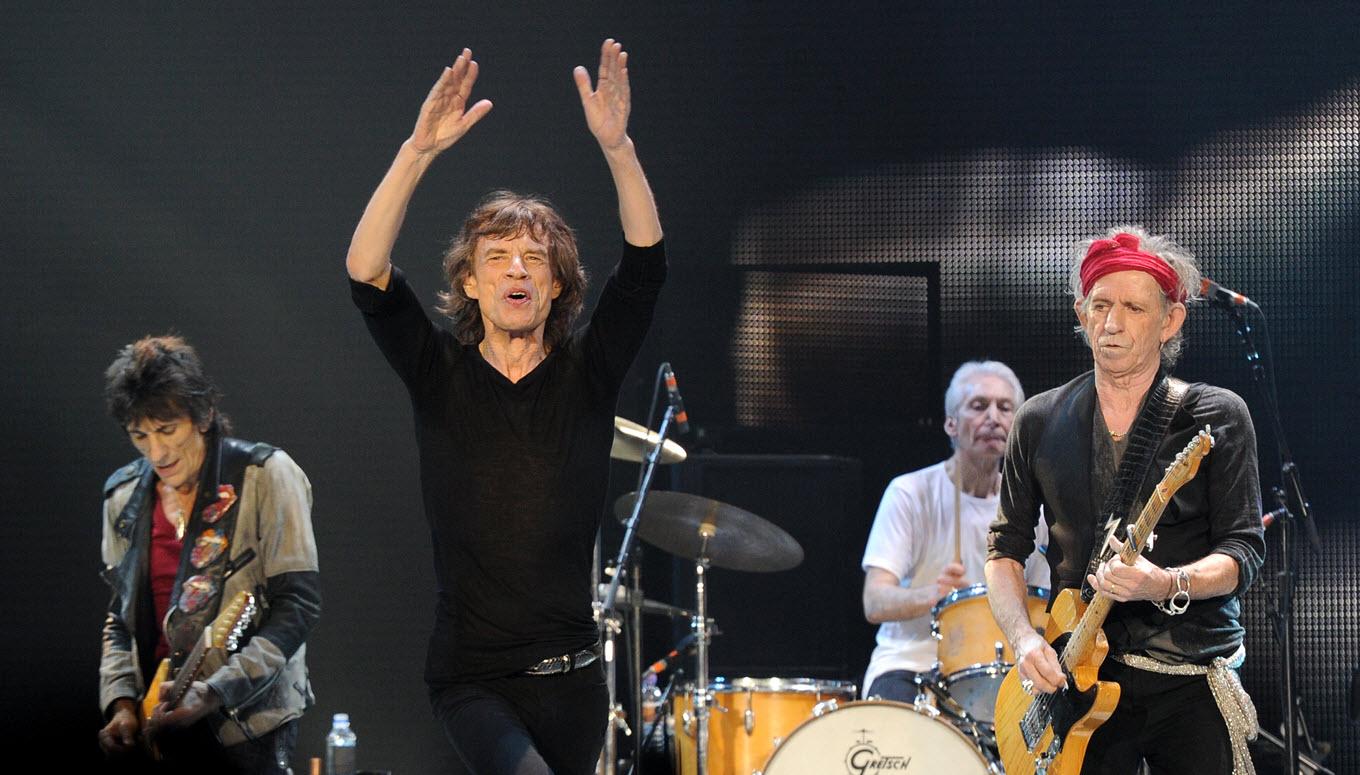 1360x775 Amazing Versions of The Rolling Stones Tongue Logo & Fan Art