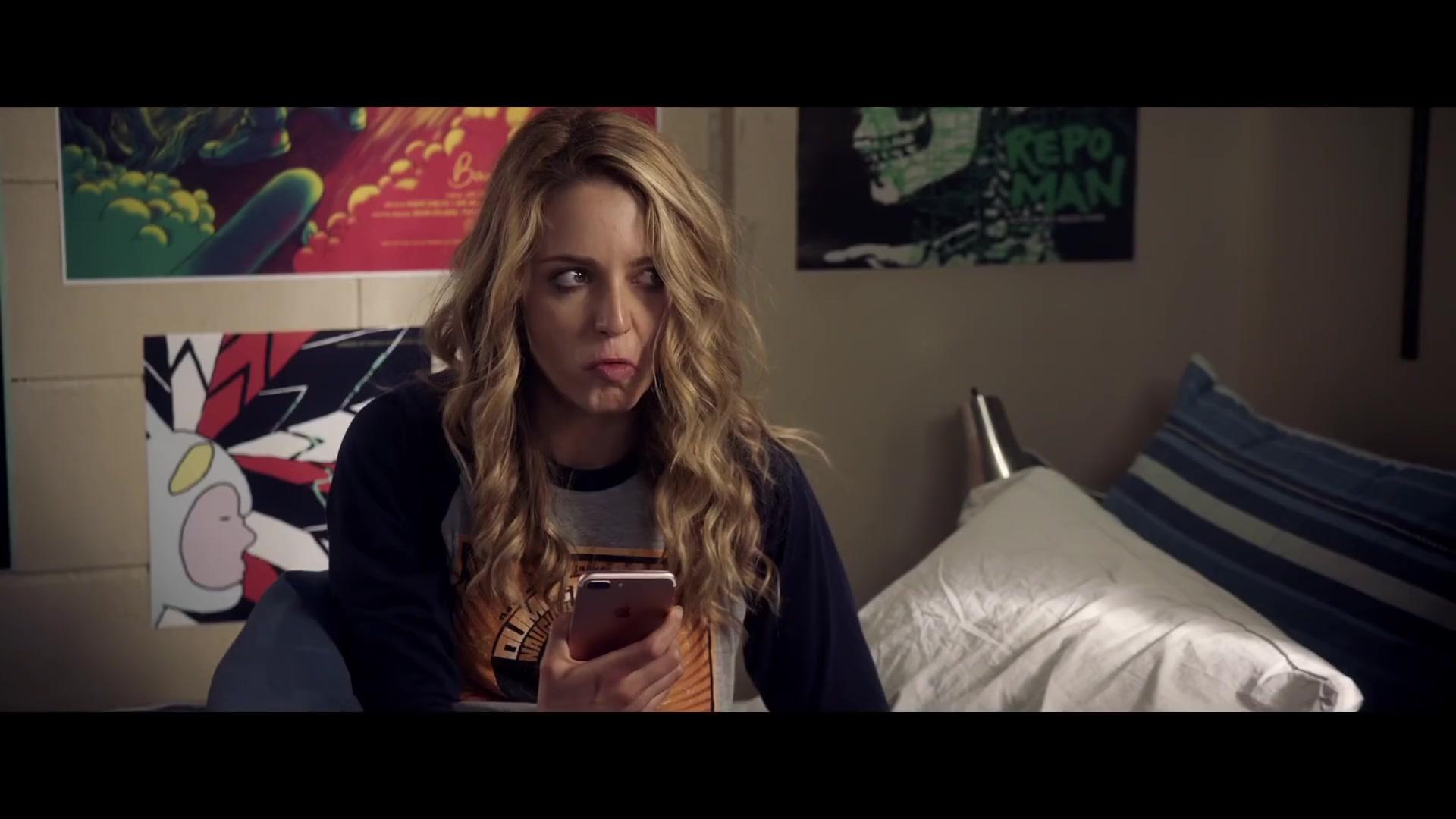 1920x1080 Apple IPhone Plus Smartphone Used By Jessica Rothe In Happy Death Day 2U (2019)
