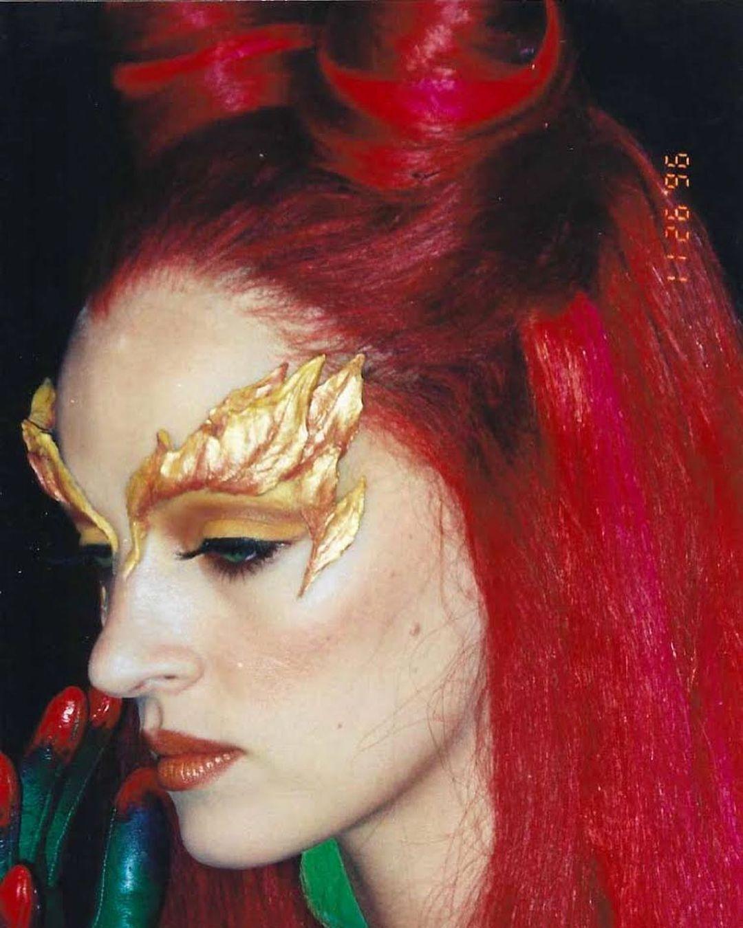 1080x1350 PICTURES: Behind The Scenes Image Of Uma Thurman As Poison Ivy In Batman & Robin (1997) : R DC_Cinematic
