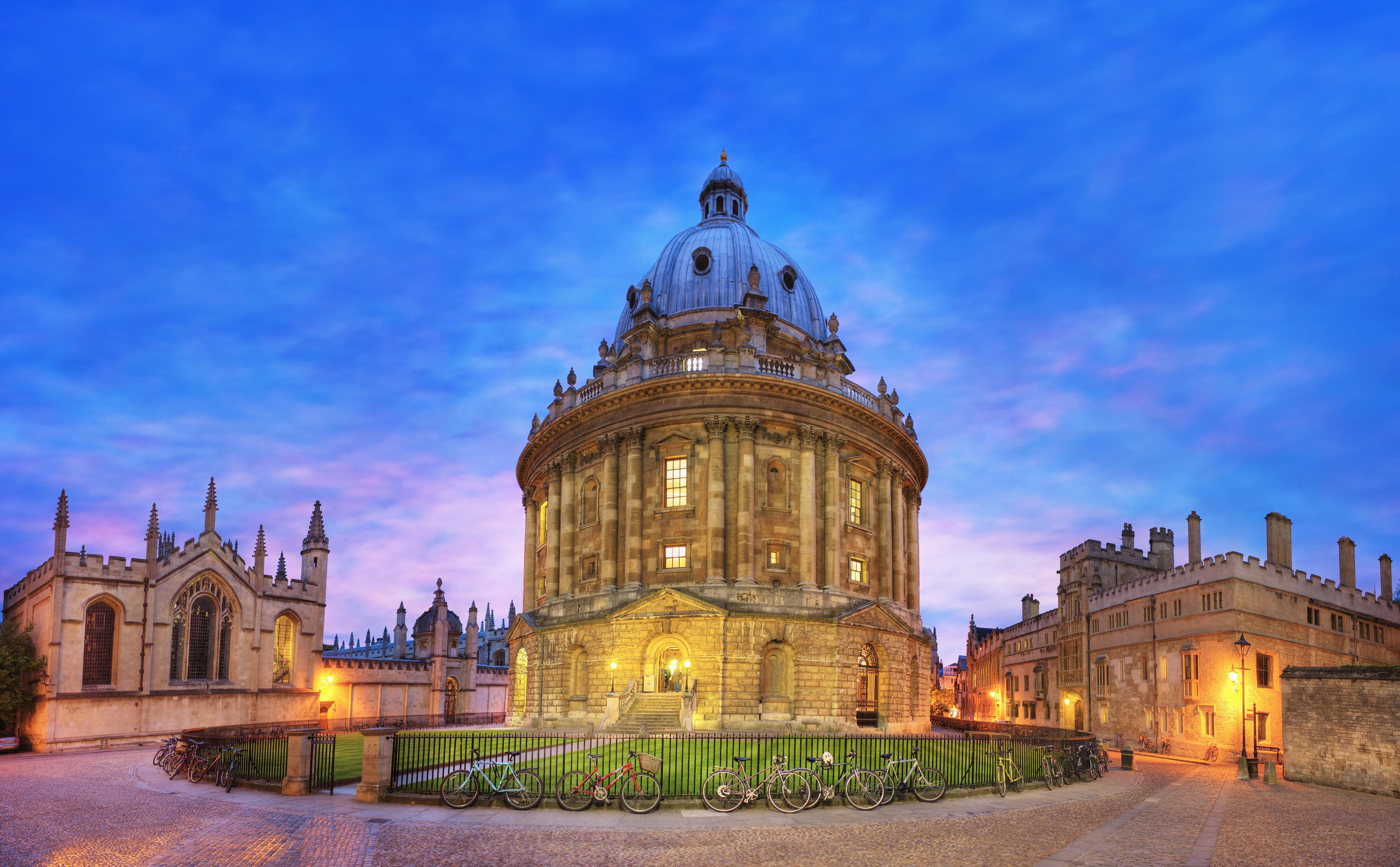 4500x2788 UGA at Oxford
