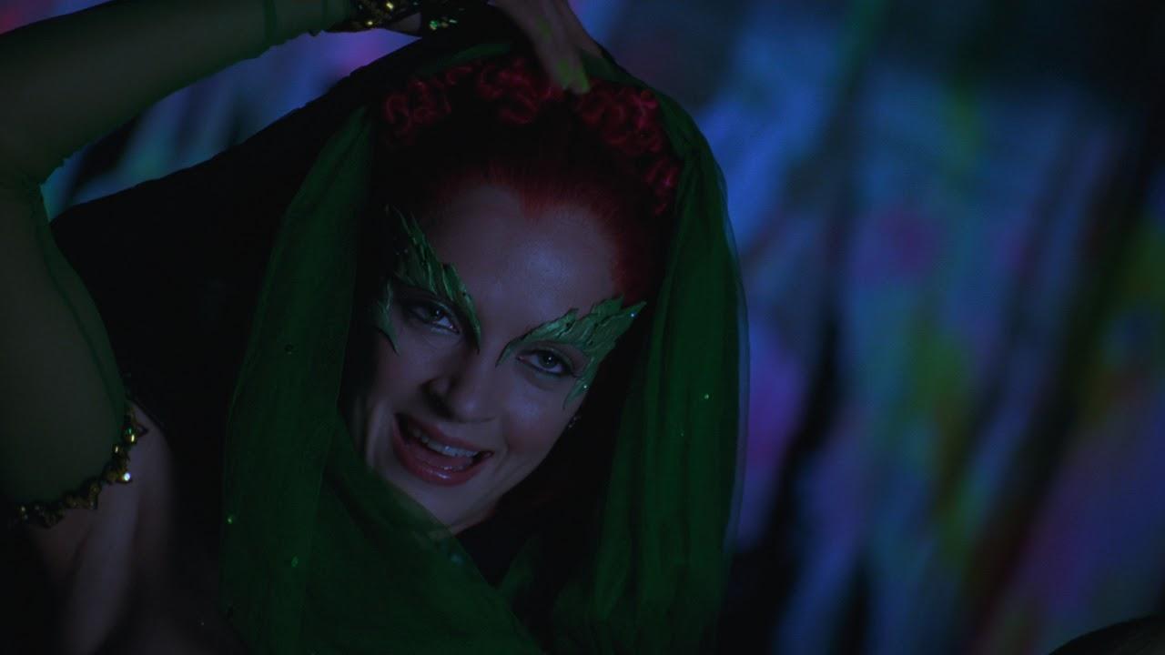1280x720 Poison Ivy (Uma Thurman). Batman and Robin 4K HDR