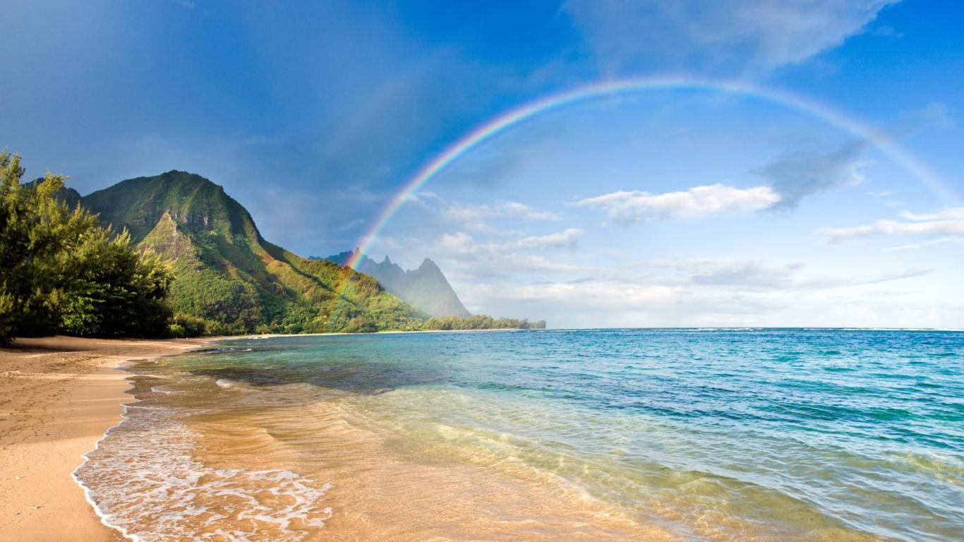 1366x768 Rainbow over the beach in Hawaii Desktop wallpaper 1366x768