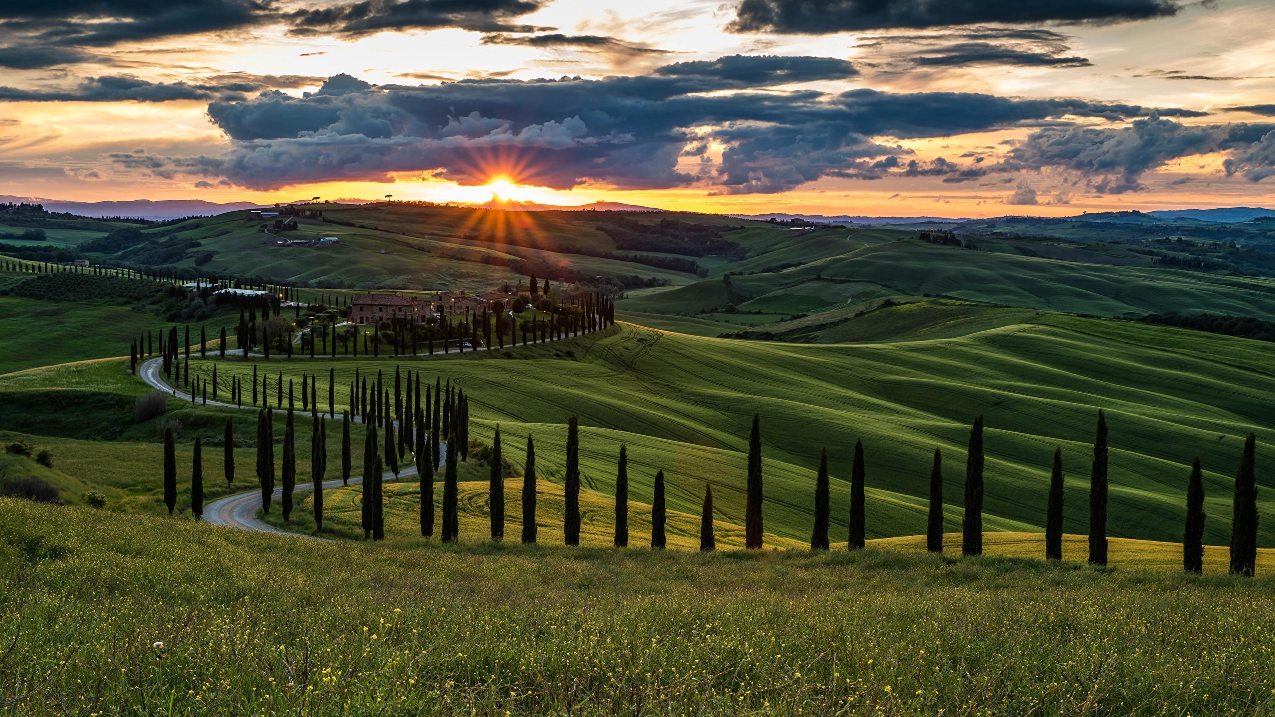 2560x1440 Desktop Toscana Wallpaper