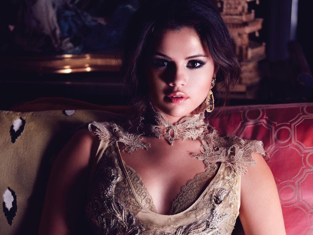 1024x768 Selena Gomez wallpaper 1024x768 desktop background