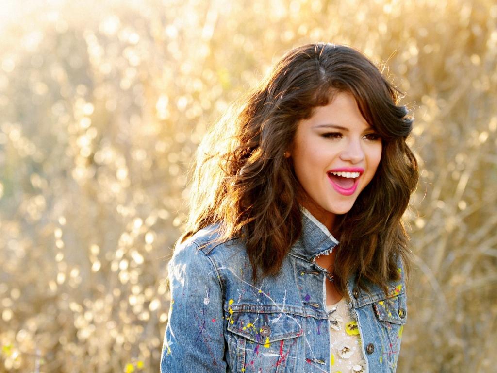 1024x768 Selena Gomez Video desktop PC and Mac wallpaper