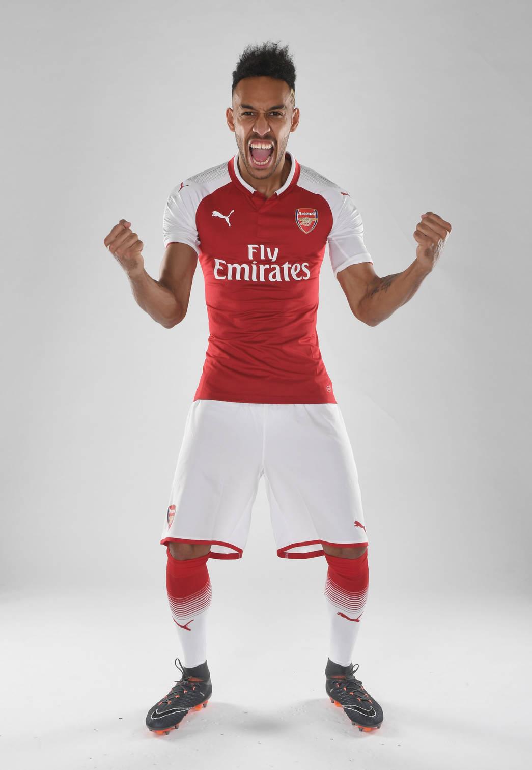 1045x1513 Picture: Pierre Emerick Aubameyang In Arsenal Kit. Gallery