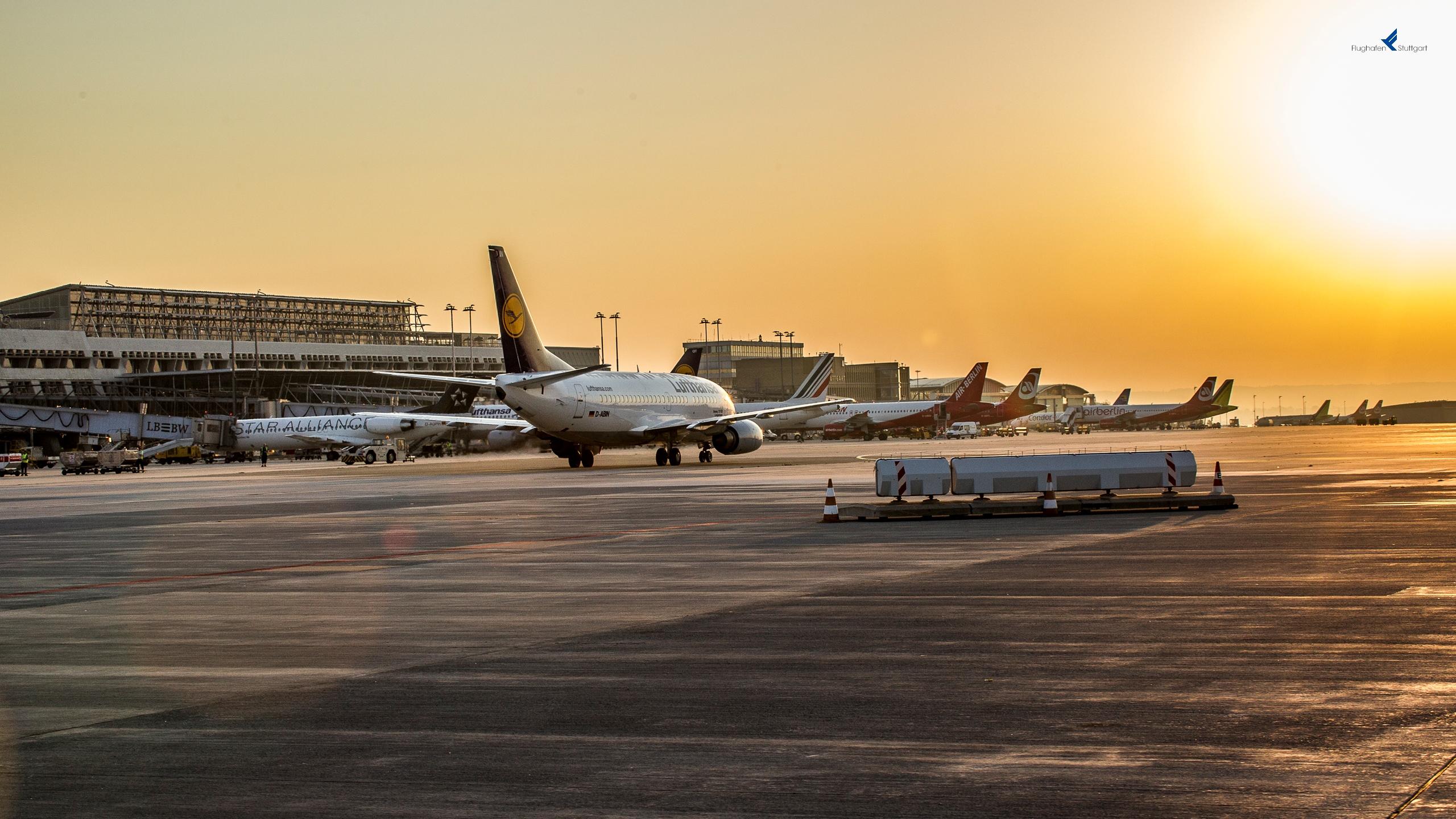 2560x1440 airport, Aircraft, Sunset Wallpaper HD / Desktop and Mobile Background