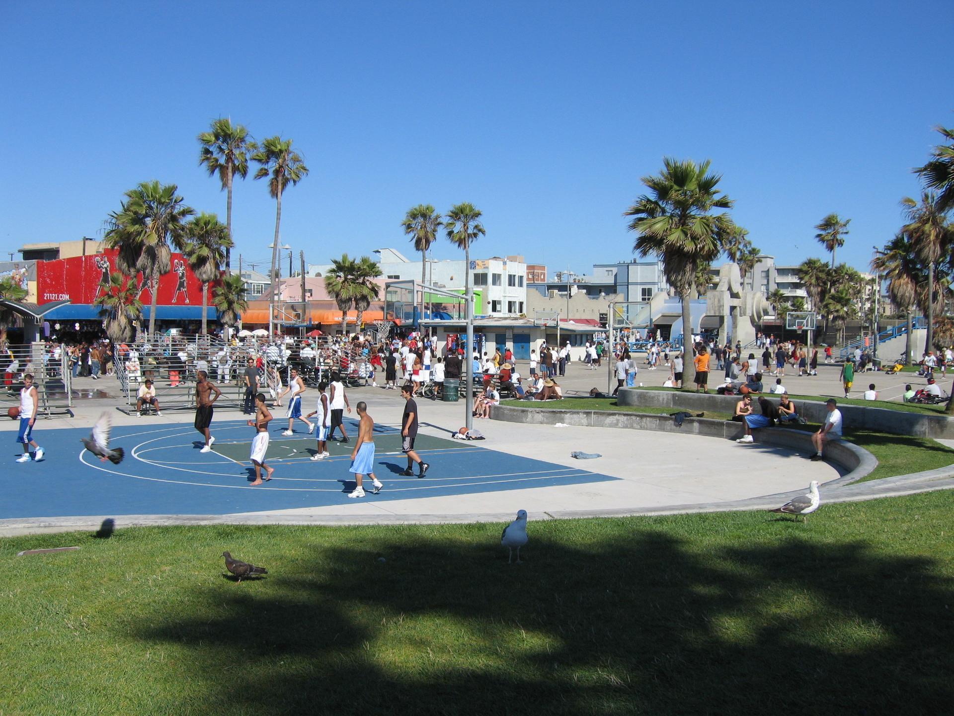 1920x1440 Venice Beach Skyline Wallpaper
