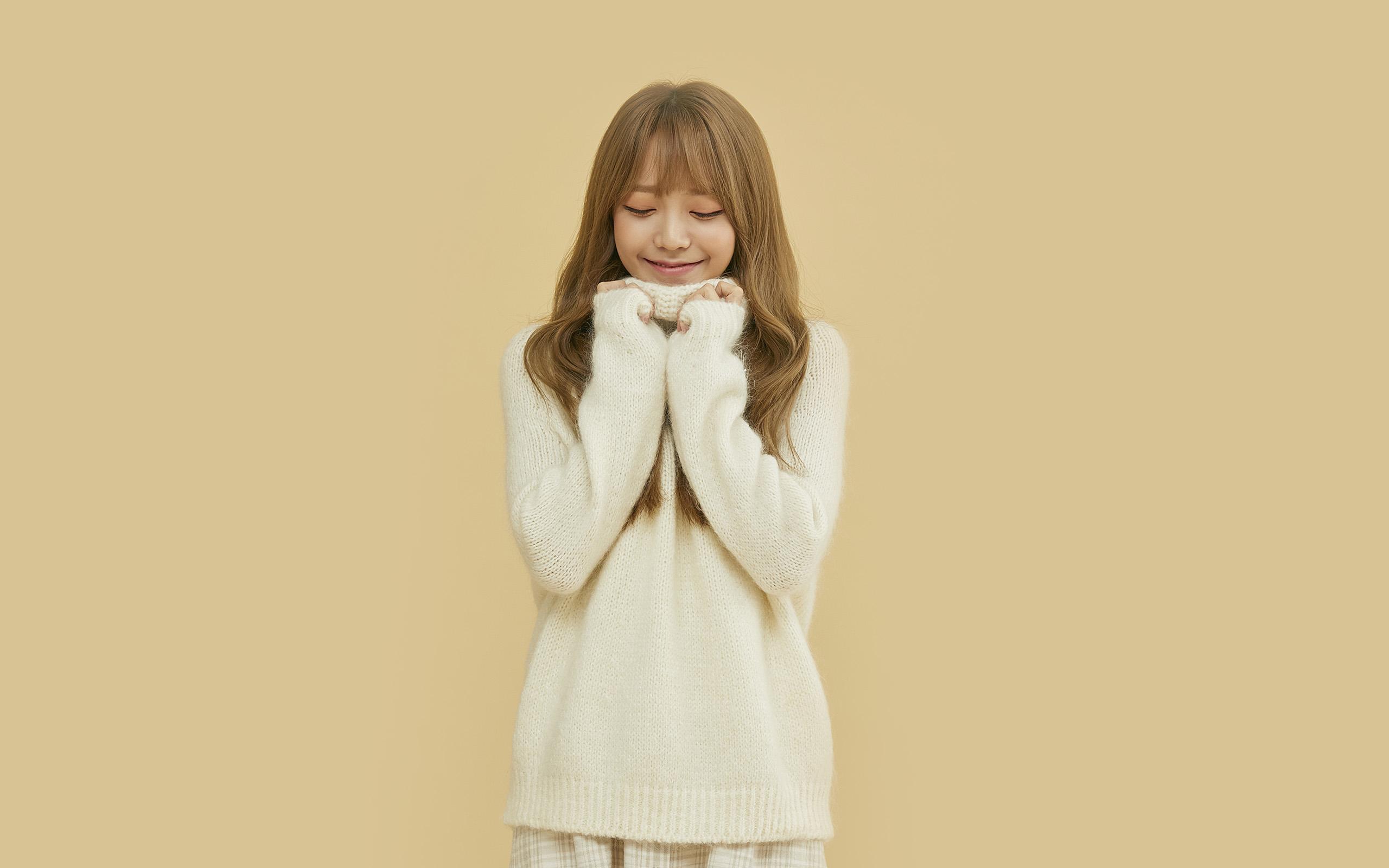 2560x1600 Kimsohee Kpop Girl Cute Wallpaper