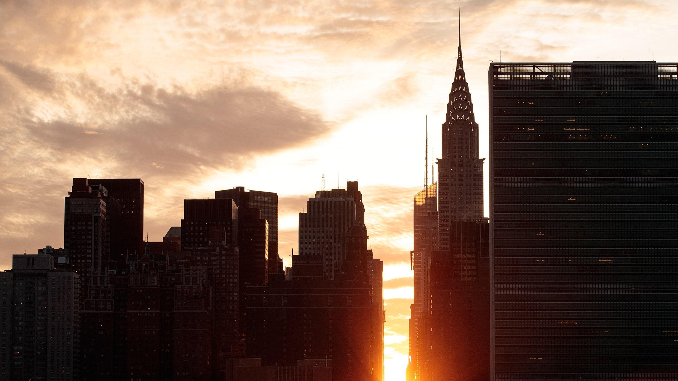 2560x1440 Where to See (and Photograph) Manhattanhenge 2018. Condé Nast Traveler