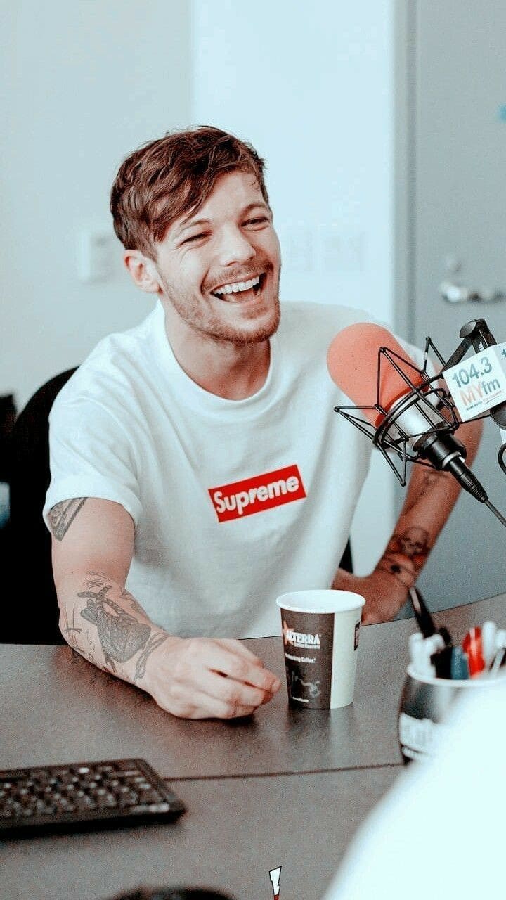 720x1280 Louis Tomlinson Wallpaper