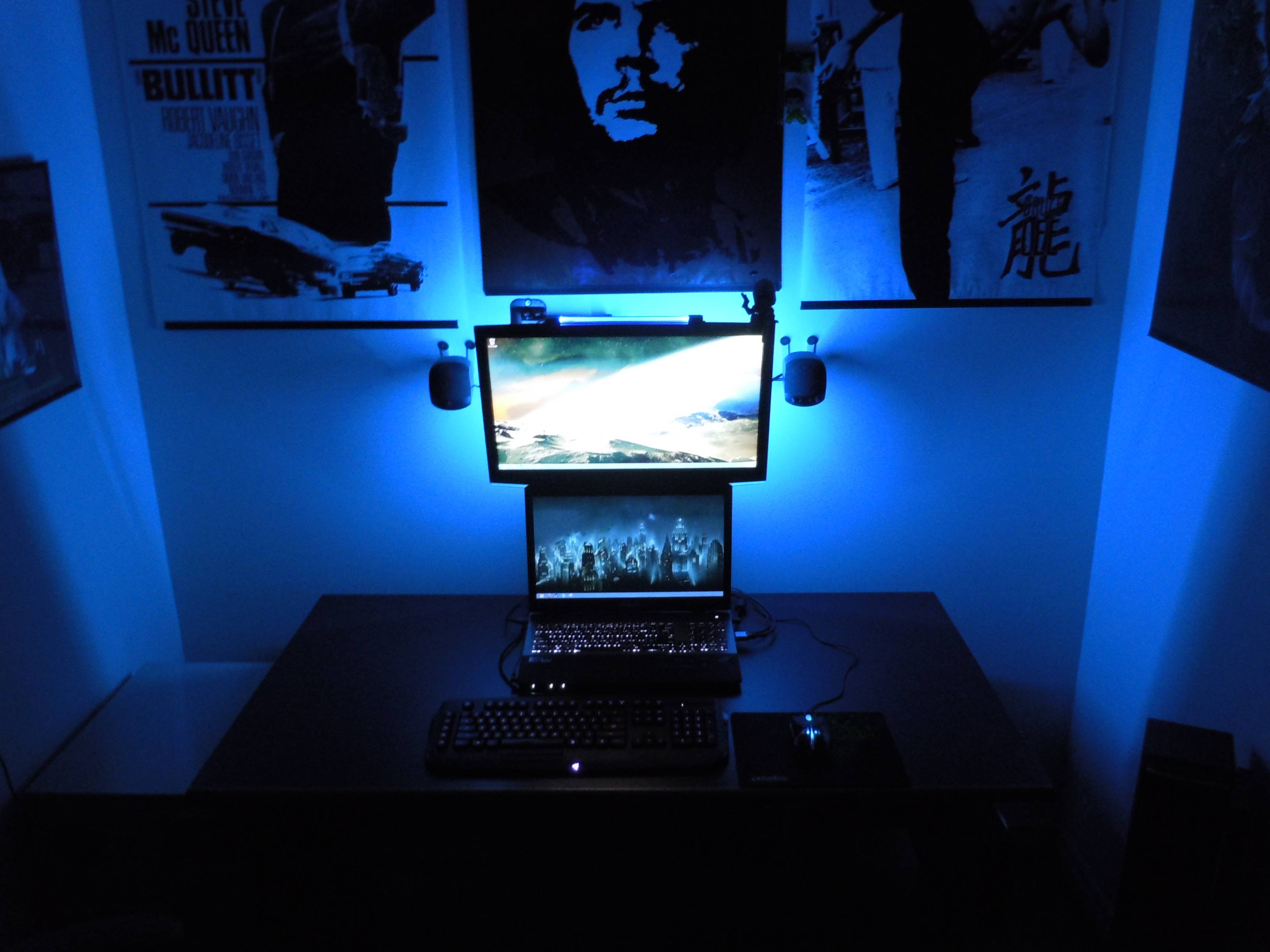 3264x2448 I don't see too many stacked monitor setups. Thought I'd share mine