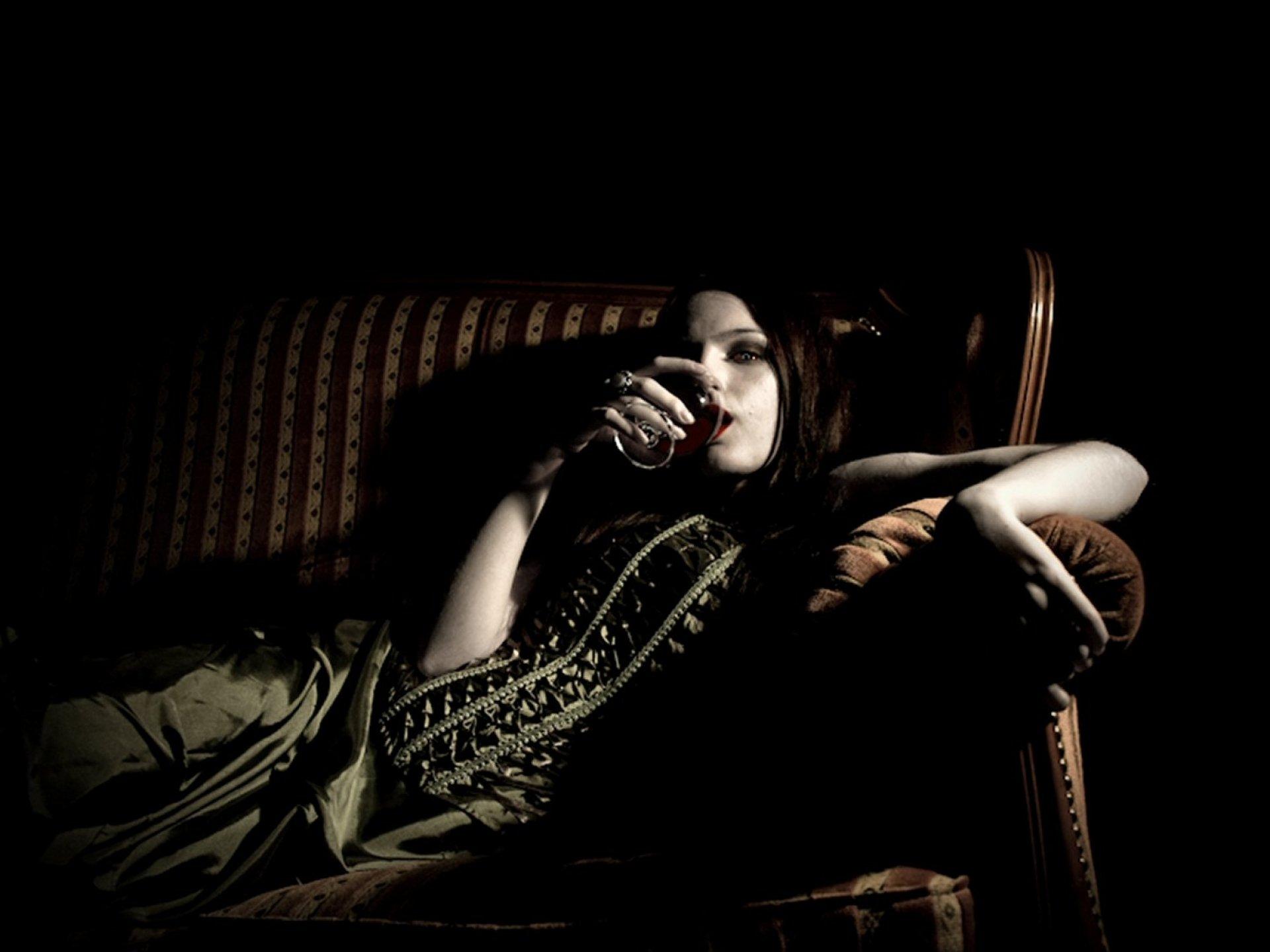 1920x1440 Horror Girls Wallpaper and HD Background free download on PicGaGa