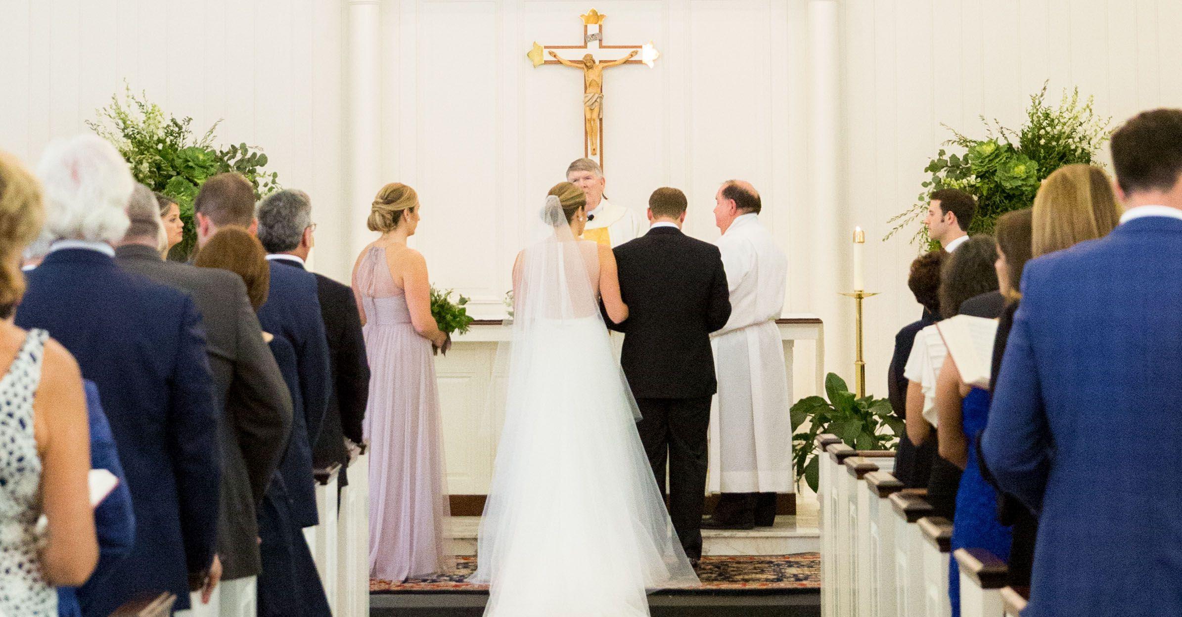 2390x1248 Christian Wedding Ceremony Traditions