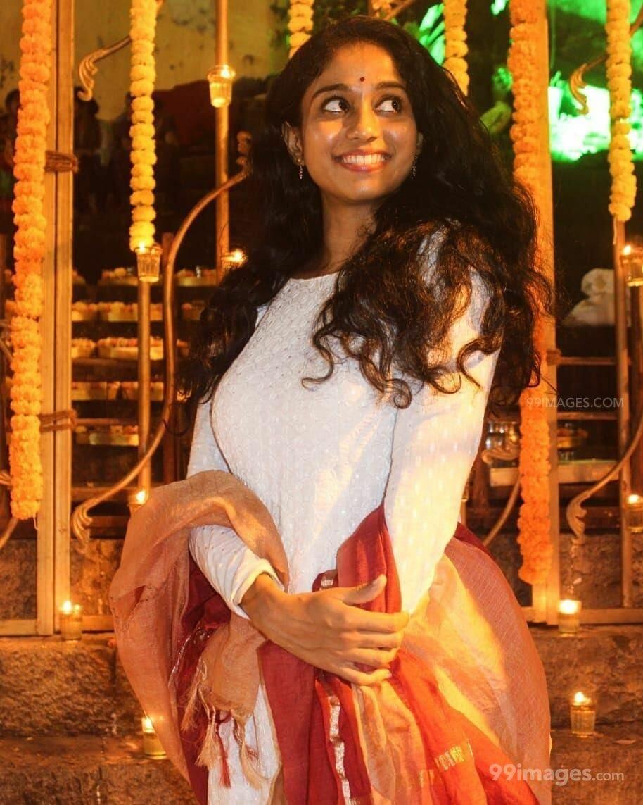 914x1143 Krisha Kurup HD Wallpaper (Desktop Background / Android / iPhone) (1080p, 4k) (914x1143) (2021)