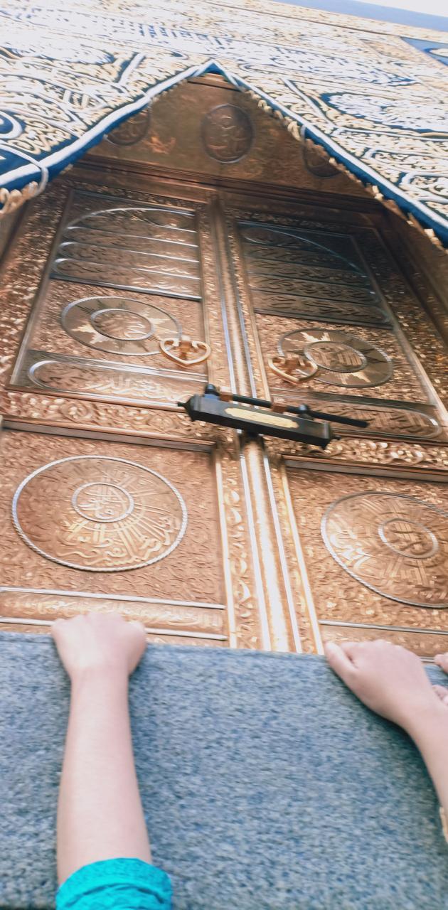 630x1280 Door of Kaaba wallpaper