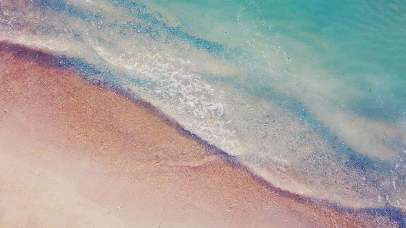 1400x788 (HD) Beach Wallpaper For Your iPhone & Desktop