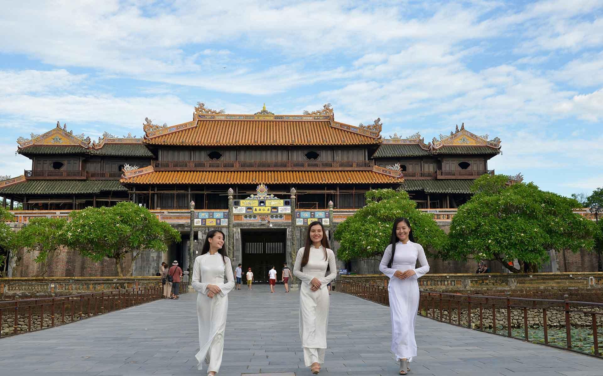 1920x1200 Overview of Vietnamese Culture