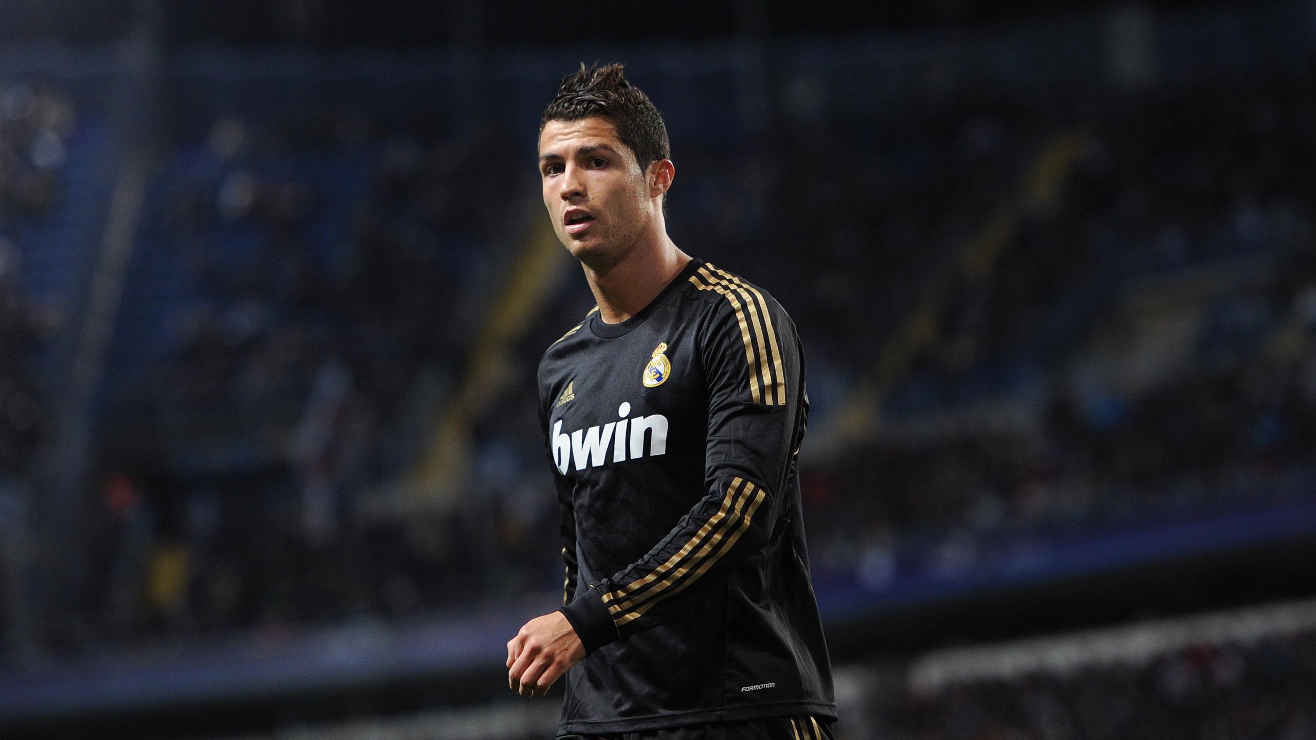 2560x1440 Desktop Wallpaper Football Player, Cristiano Ronaldo Soccer, HD Image, Picture, Background, Xcz26q