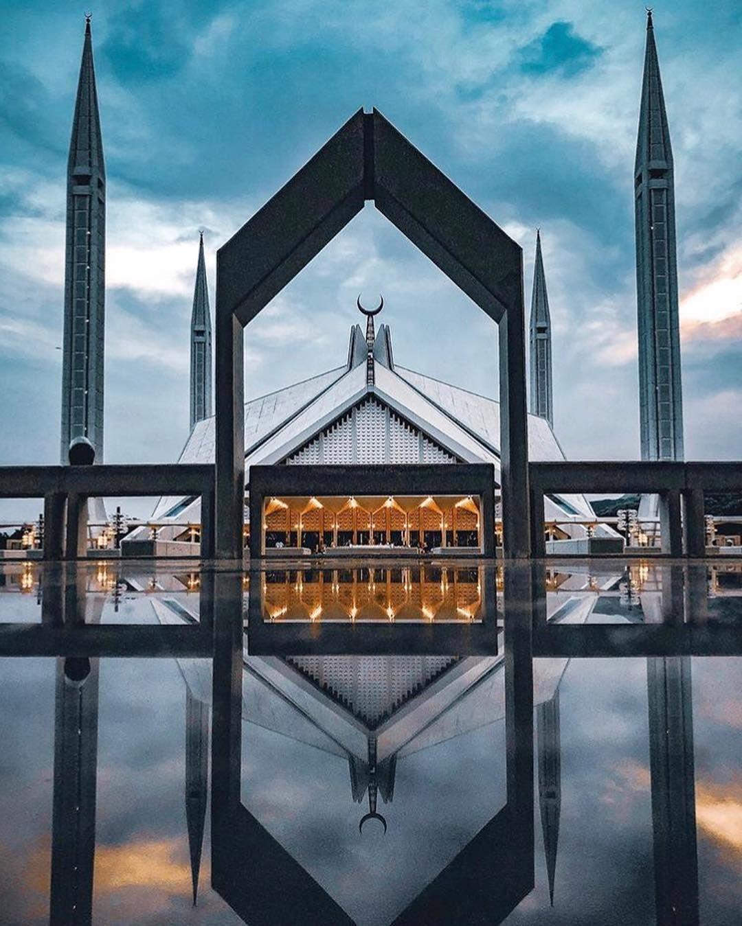 1080x1349 Faisal masjid is the most icon of Islamabad and can be seen from every direction. I always try to capture the new p. Pakistani architecture, Mosque design, Mosque