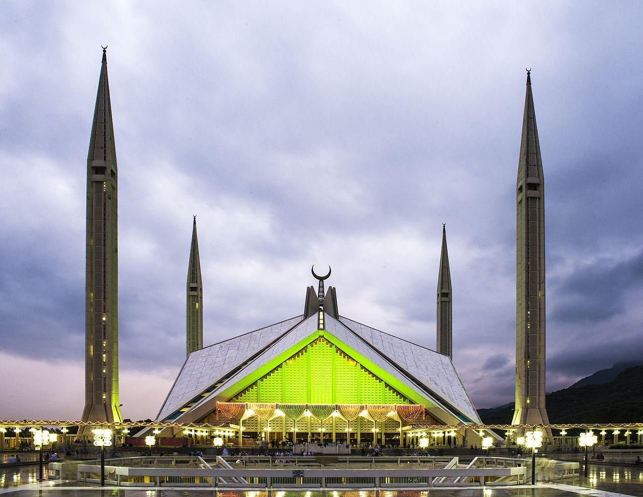 1280x990 Faisal Masjid on 27th