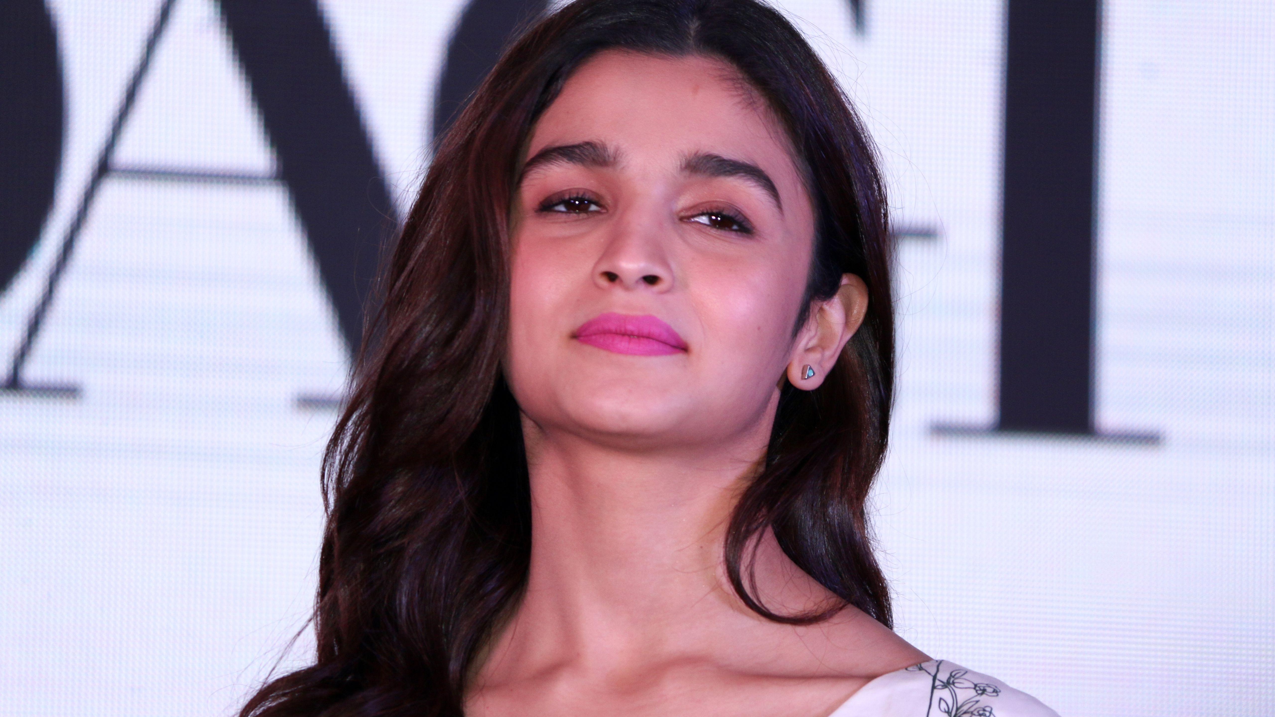 5120x2880 Wallpaper Alia Bhatt, Bollywood actress, HD, 5K, Celebrities