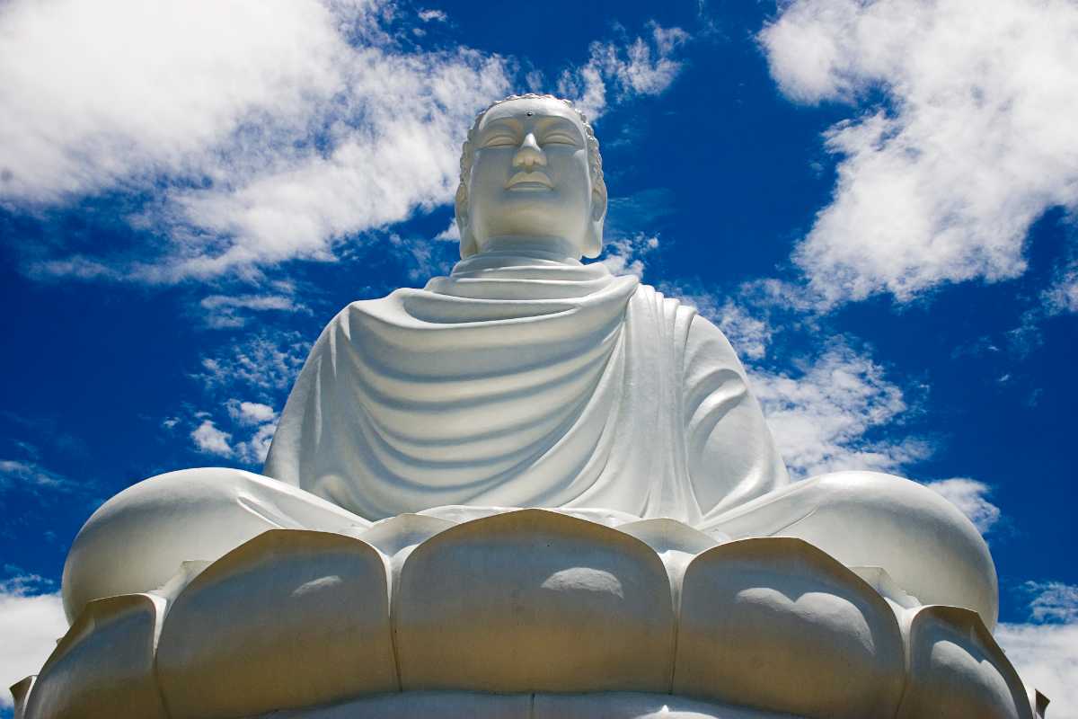 1200x800 Religion in Vietnam and Minor Religions in Vietnam