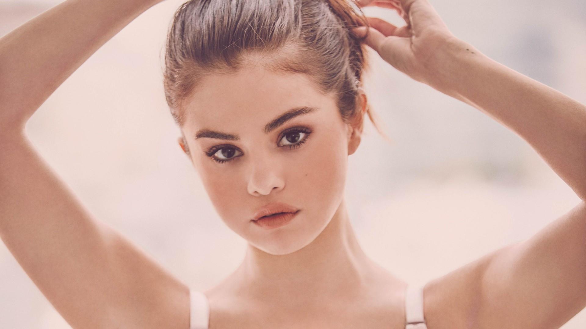 1920x1080 Download 1920x1080 Selena Gomez, Face Portrait, Celebrity Wallpaper for Widescreen