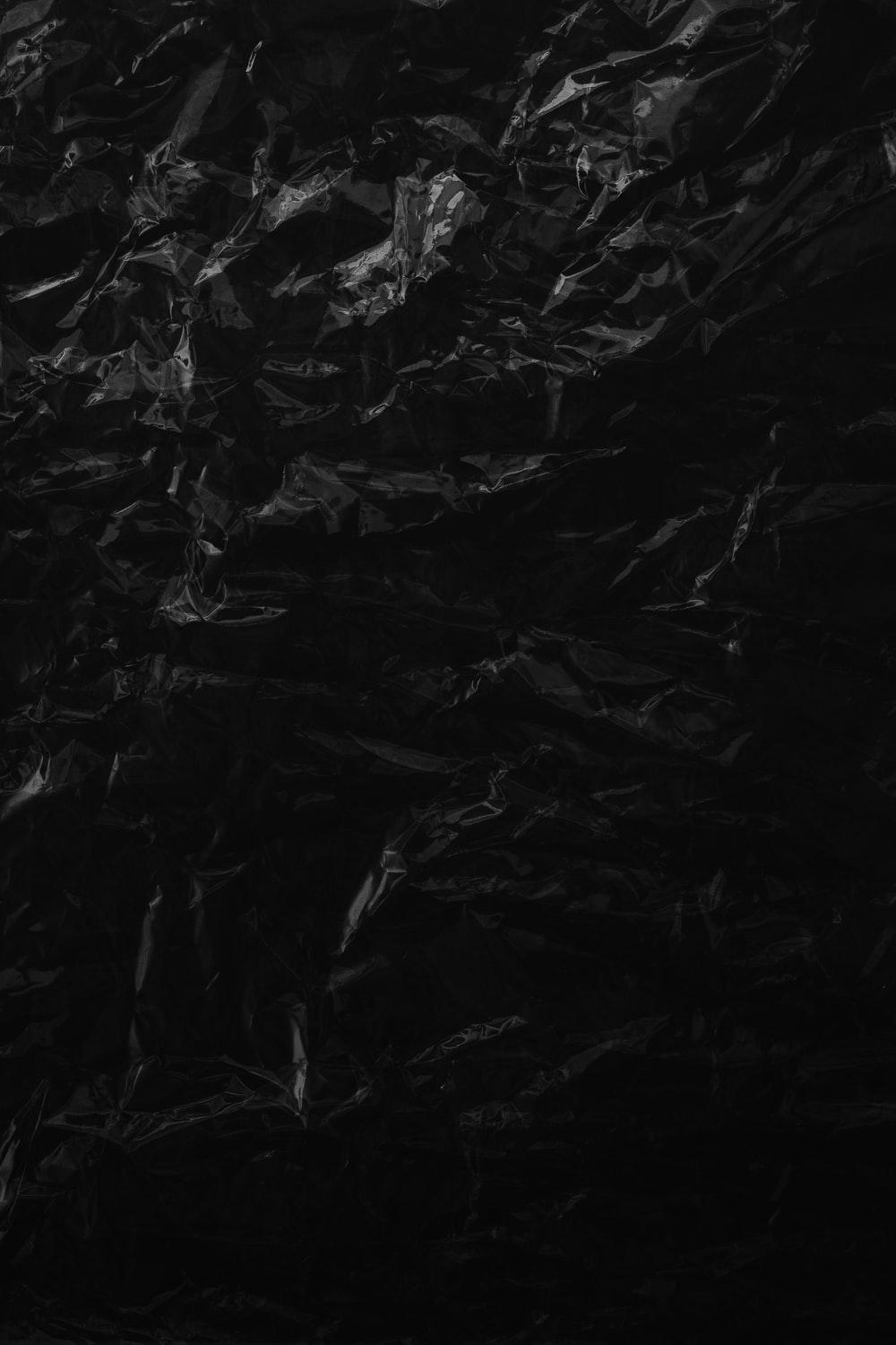 1000x1500 Black Wallpaper: Free HD Download [HQ]