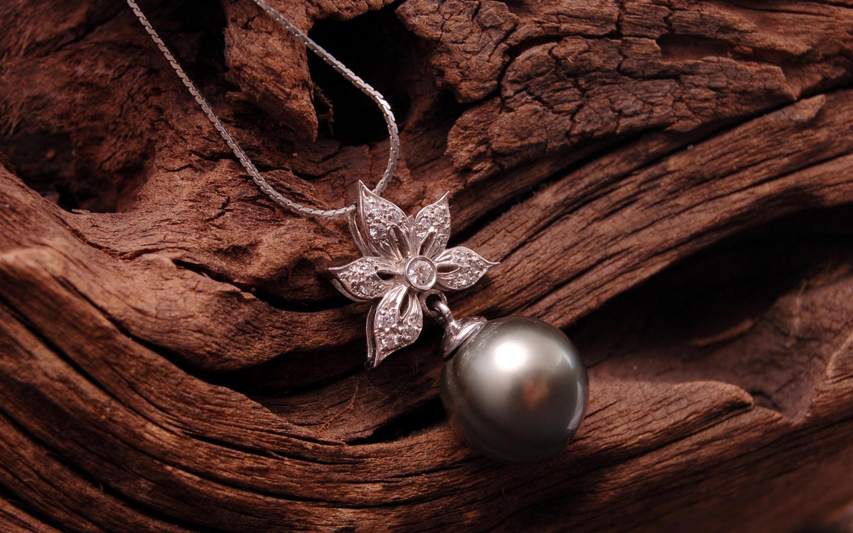 Pendant Wallpapers - Top Free Pendant Backgrounds - WallpaperAccess