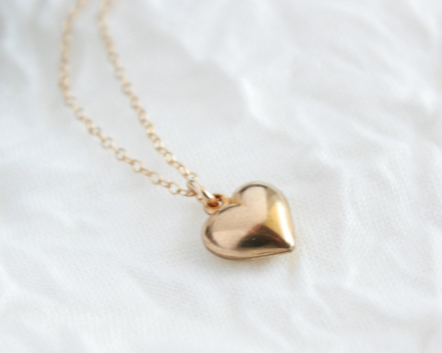 1500x1200 Free download Gold Heart Necklace wallpaper [1500x1200] for your Desktop, Mobile & Tablet. Explore Necklaces Wallpaper. Necklaces Wallpaper