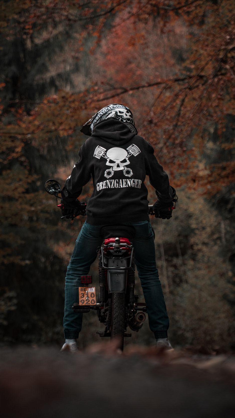 938x1668 Download Wallpaper 938x1668 Motorcyclist, Motorcycle, Biker, Helmet, Bike Iphone 8 7 6s 6 For Parallax HD Background